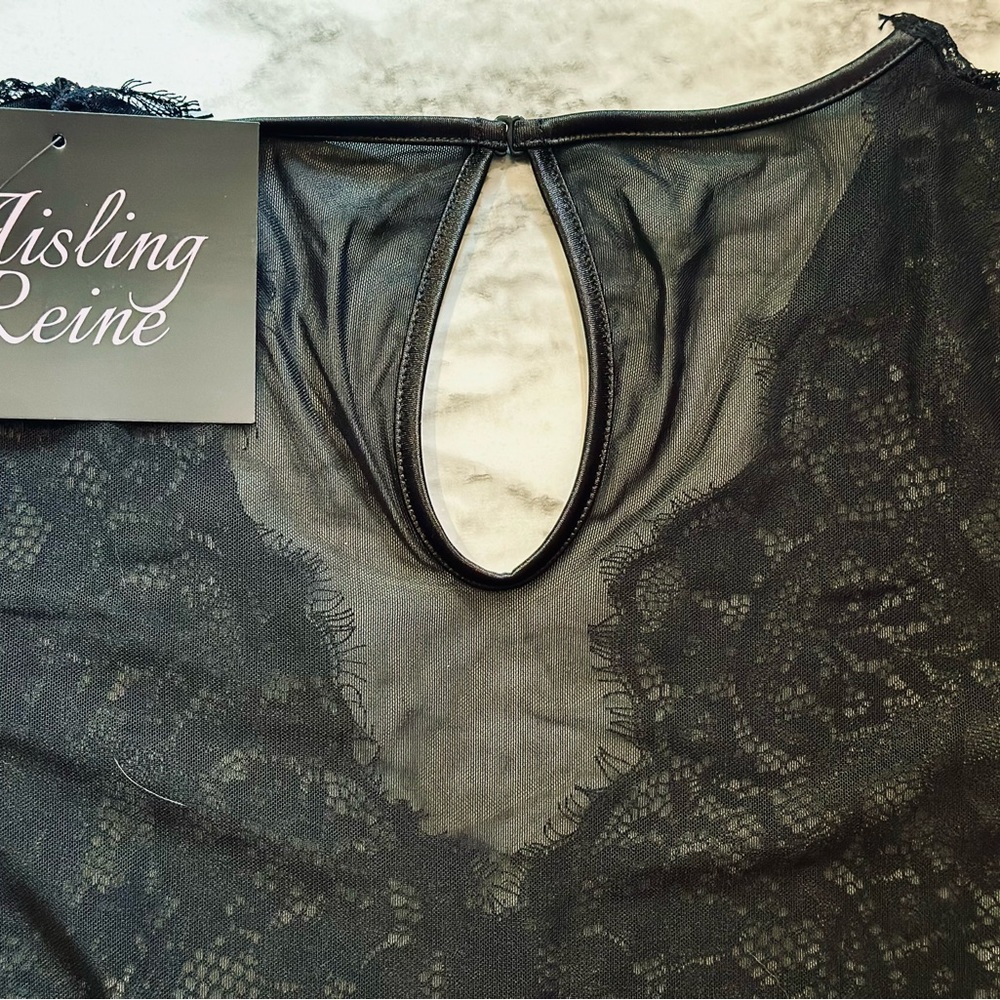 NWT - Size Large Black lace and mesh long-sleeve cutout bodysuit - Picture 10 of 12